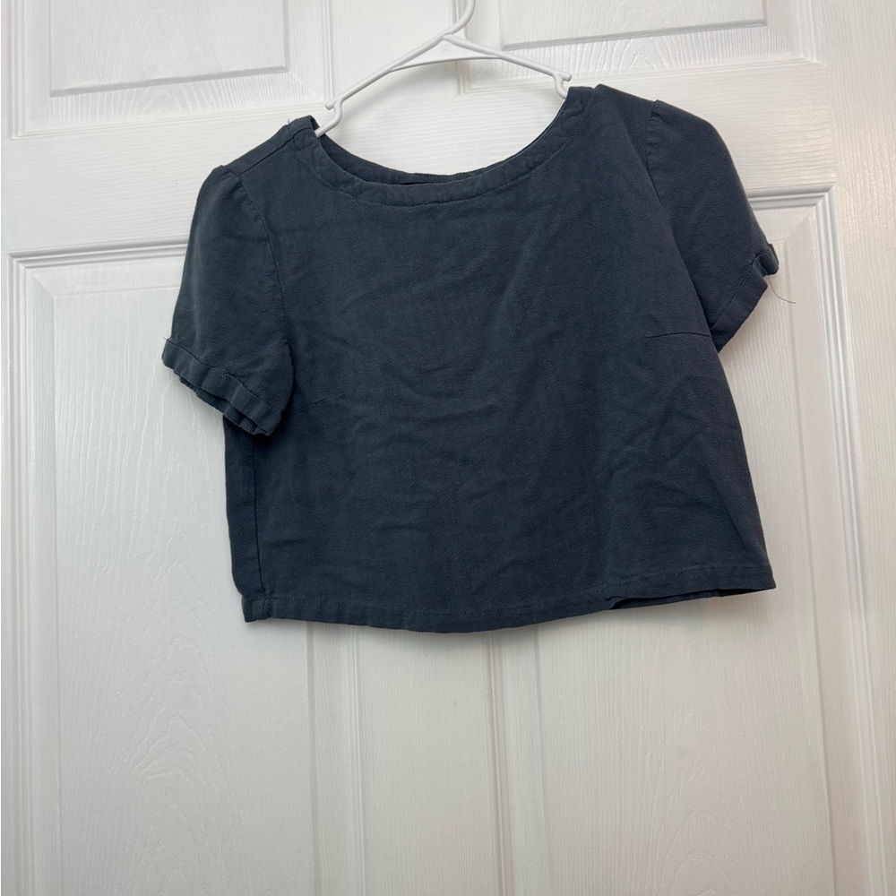 Zesica Women's Navy Blue Cropped Blouse Size Small